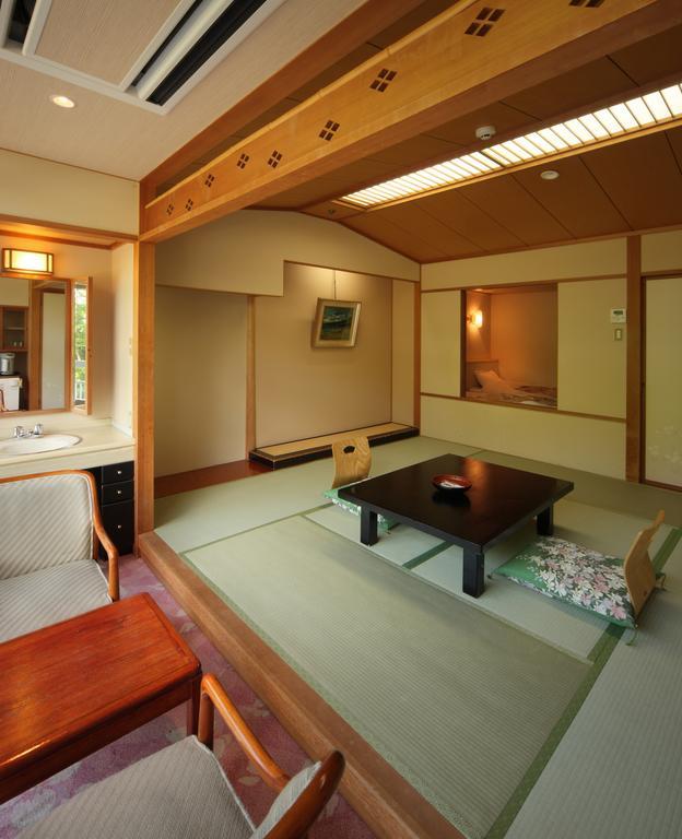Iizaka Hotel Juraku Fukushima  Exterior foto